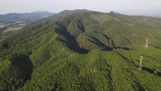 航拍大山丘陵森林自然风光