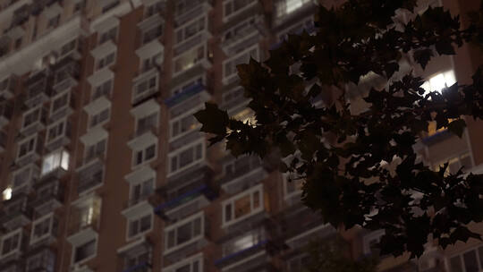 【4K】小区夜景，万家灯火，小区居民楼视频素材模板下载