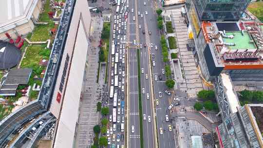 湖北武汉洪山区街道口航拍车流交通高楼大厦