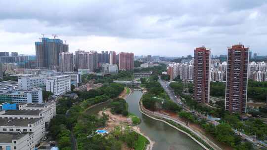 航拍深圳龙华观澜河畔风景