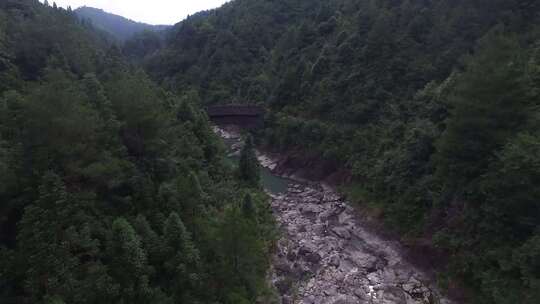 浙江温州泰顺县乌岩岭山谷廊桥航拍