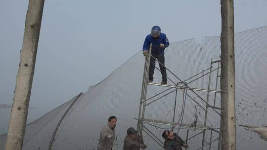 南方水乡退围还湖作业现场