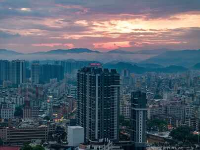 信宜市区夜景航拍延时，城市夜景延时航拍