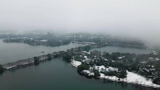 雷峰塔苏堤西湖雪景航拍风光摄影素材