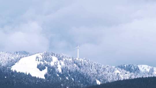 延时雪山的翻滚云雾视频素材模板下载