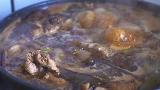 家常菜炖鸡爪烹饪