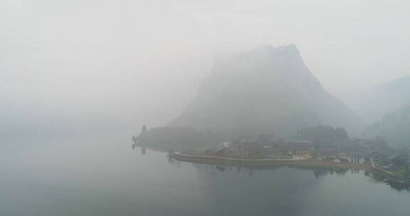 山水迷雾 湖南湘西首八峒村