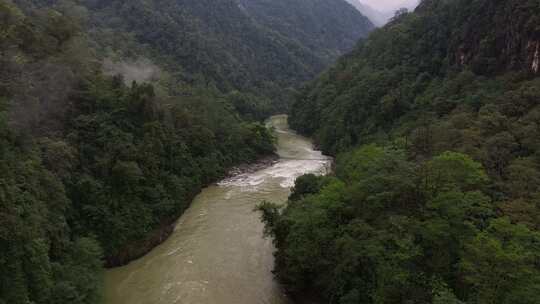 云南怒江州贡山县独龙江高黎贡山森林航拍