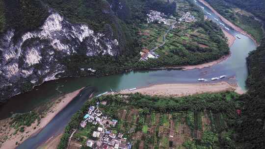 桂林山水烟雨漓江兴坪古镇航拍4K