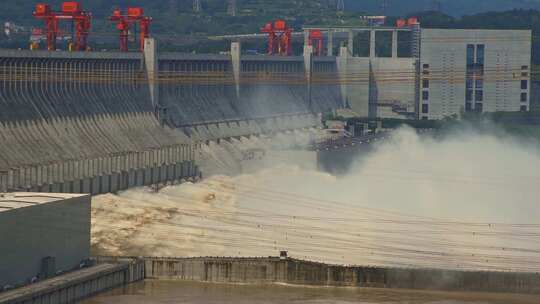 三峡大坝泄洪场景实拍升格视频