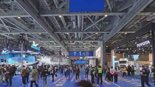 第八届进博会2.1馆汽车及智慧出行展区