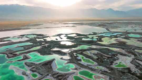 青海大柴旦翡翠湖航拍