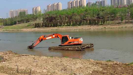 人工河道治理水下挖掘机绿化工程视频素材模板下载