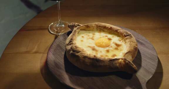 传统格鲁吉亚美食Khachapuri A