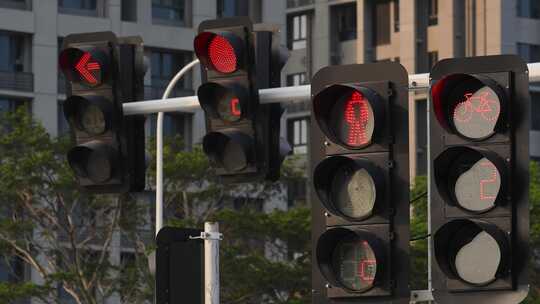 街道路口交通红绿灯指示灯