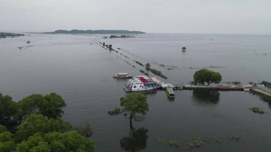 航拍 被水 淹没 洞庭湖 公路视频素材模板下载