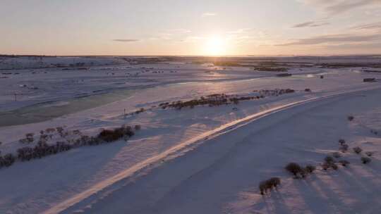 雪原夕阳风光全景