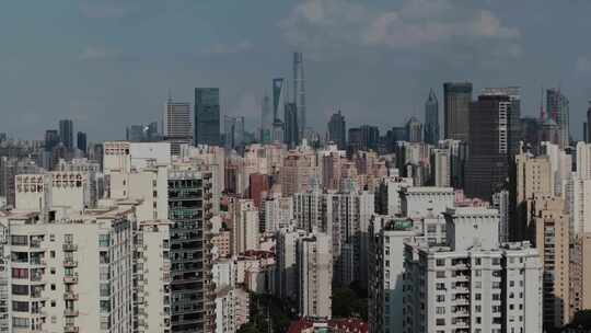 上海航拍旧城区长焦远景陆家嘴