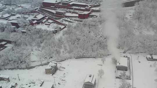 大雪过后的五台山