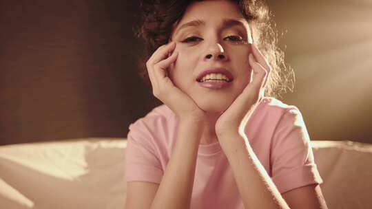 女人，心烦意乱，尖叫，双重曝光