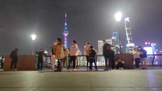 上海市外滩陆家嘴人流延时夜晚夜景视频素材