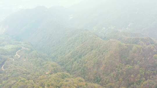 航拍秦岭山脉秋季风景云海