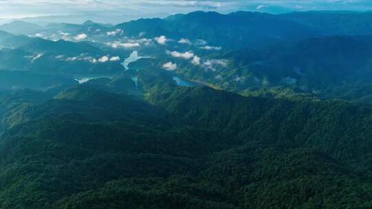 航拍山川原始森林云雾缭绕