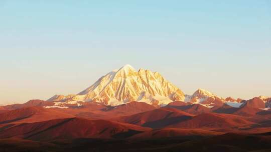 雪山自然风光全景