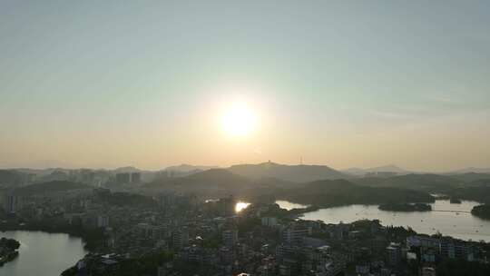 惠州西湖风景区航拍夕阳唯美日落湖泊风景