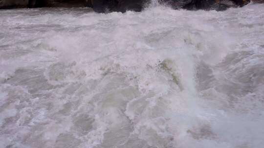 奔腾的江水 大气震撼虎跳峡浪花视频素材模板下载