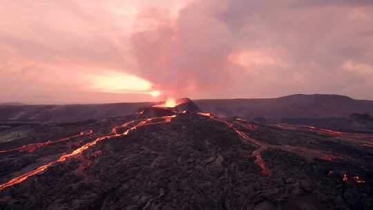 火山爆发岩浆流动