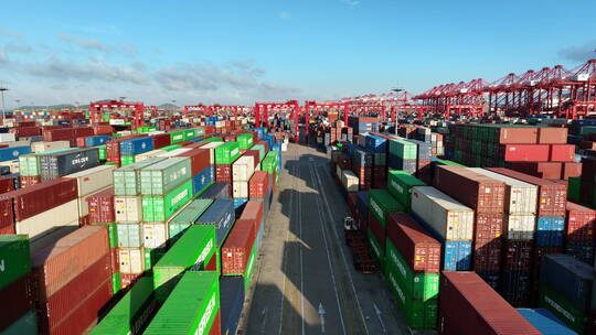上海洋山港港口集装箱航拍