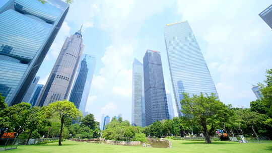广州珠江新城花城广场 仰拍高楼大厦建筑群