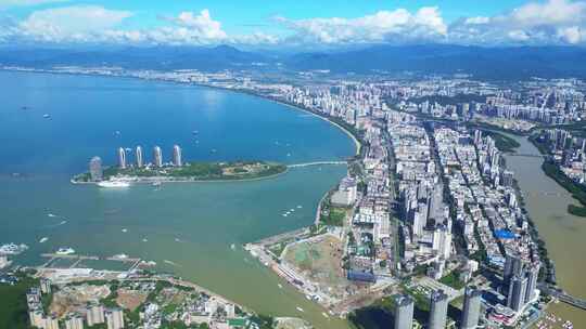 海南三亚城市蓝天白云建筑凤凰岛全景海岸线