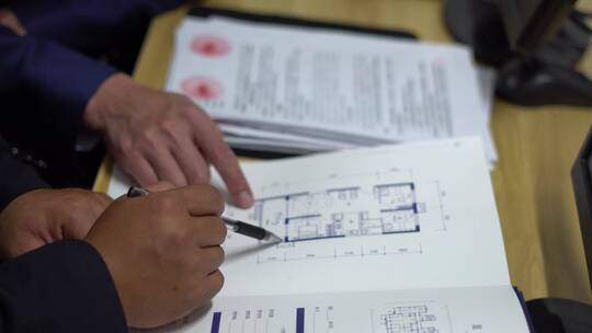 买房签订购房合同并签字盖章