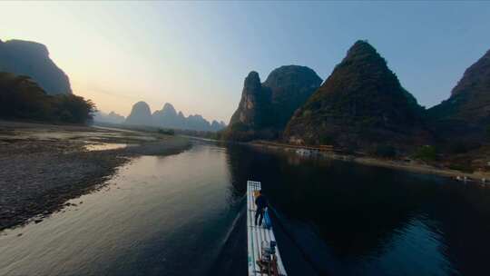 桂林阳朔漓江FPV穿越山脉河流