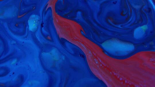 红色和蓝色液体融合动画