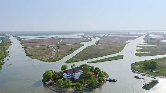 航拍江苏盐城九龙口名胜风景区湖景