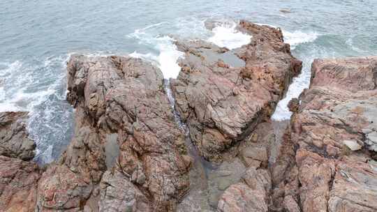 深圳海岸线-大梅沙礁石风起浪涌