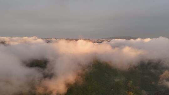 山间晚霞云海景观