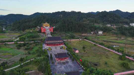 4k60-贵州省梵净山风景区大金佛寺航拍