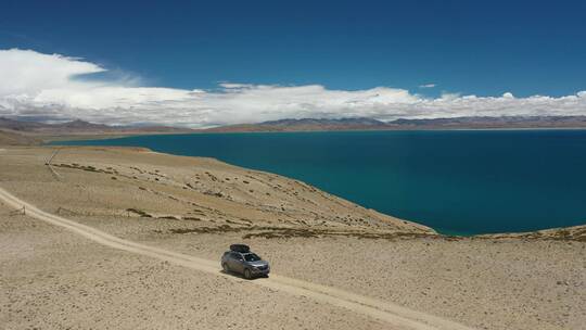 原创 西藏阿里自驾游旅行汽车越野航拍视角