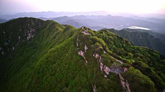 河南郑州嵩山峻极峰日出光线航拍