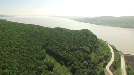 高山湖泊航拍