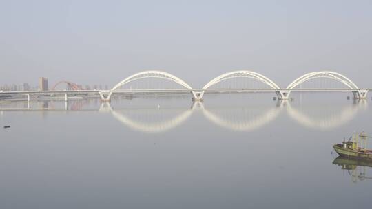 杭州九堡江边