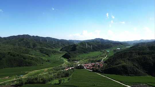 蓝天白云群山 山峰