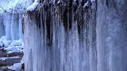 冰雪融化冰柱冰河冰水雾凇