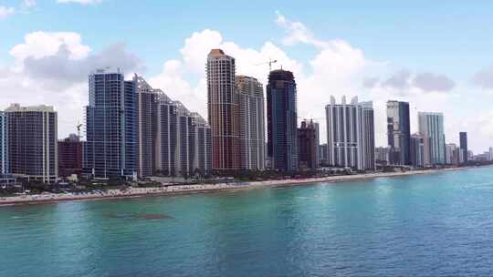 直升机游览佛罗里达州迈阿密海滩阳光群岛的视频视频素材模板下载
