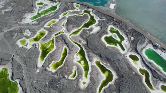 青海大柴旦翡翠湖自然风光航拍