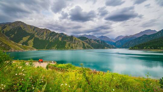 新疆昌吉博格达峰天山天池自然风光航拍延时